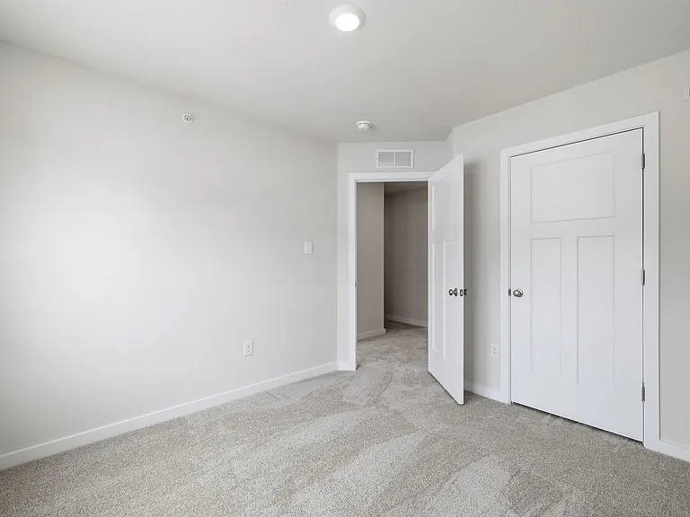 520 Cooper St — Photo 15