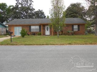 5441 Buena Vista Dr, Milton, FL 32570