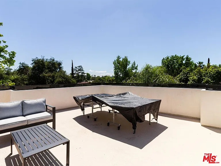 5929 Hesperia Ave — Photo 57