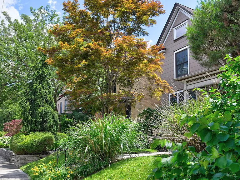 355 King Ave — Photo 1