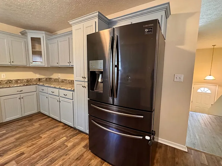 14209 Haywood Dr — Photo 7
