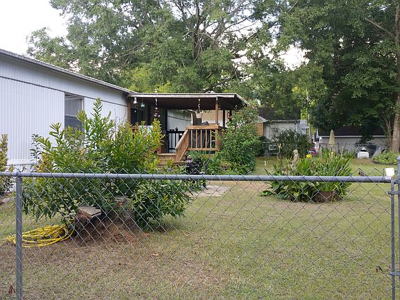 3rd image of 139 W College Ave