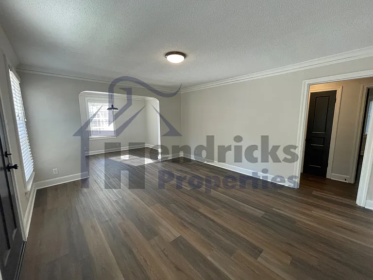967 Little John Rd — Photo 10