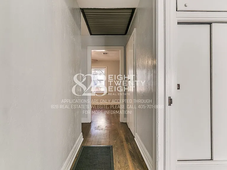 930 Miller Ave — Photo 37