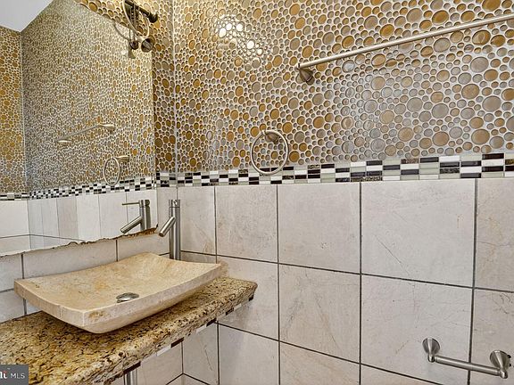 5th image of 8099 Paper Birch Dr