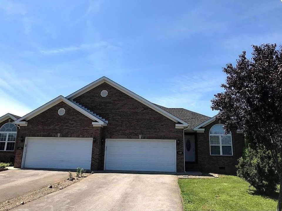 1st image of 621 Village Creek Dr