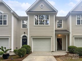 7518 Abigail Glen Dr, Charlotte, NC 28212