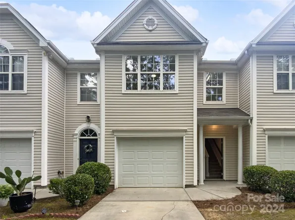 7518 Abigail Glen Dr, Charlotte, NC 28212