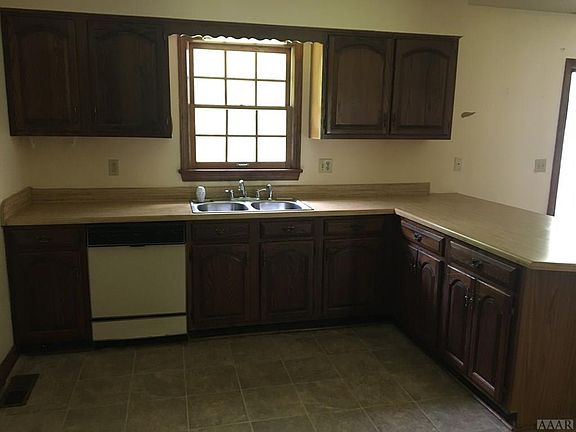 5th image of 106 Shanna Dr