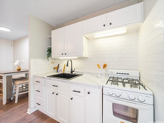4th image of 1911 Kalakaua Ave APT 503