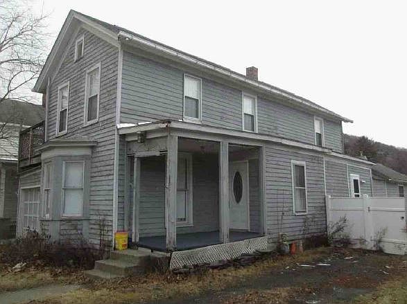 2nd image of 403 Penna Ave