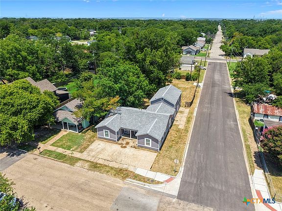 3rd image of 2601-2603 Summer Ave