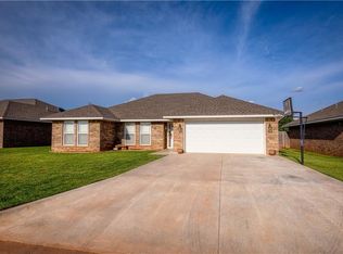 120 Ranch Rd, Elk City, OK 73644