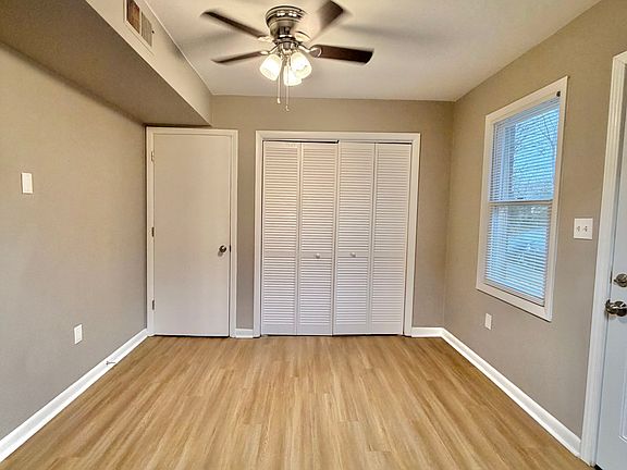 3rd image of 510 Holladay Dr #201