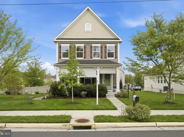 15 Locust, Lovettsville, VA 20180