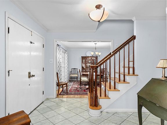 3rd image of 523 Bonhomme Forest Dr