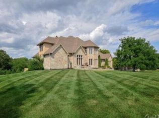 2007 Bull Ridge Dr, McHenry, IL 60050