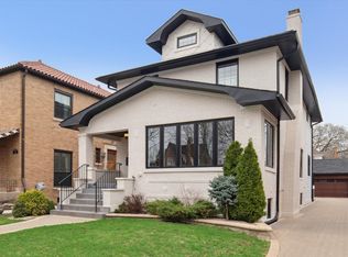 1132 Rossell Ave, Oak Park, IL 60302