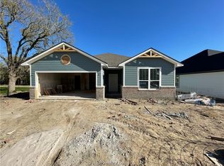 2420 Lightfoot Ln, Bryan, TX 77803