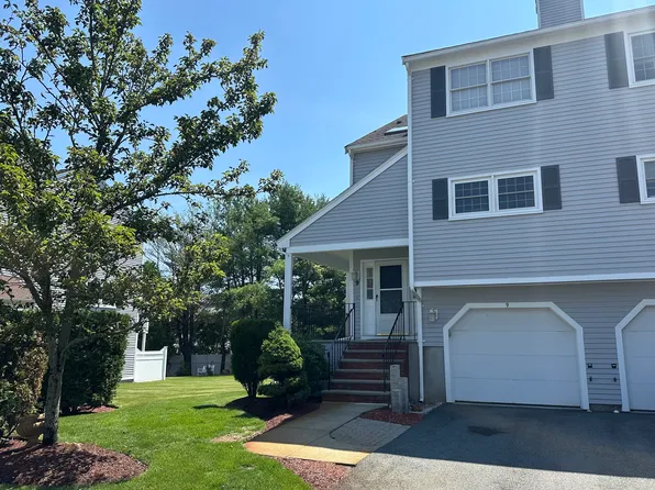 9 Indian Hill Ln, Salem, MA 01970