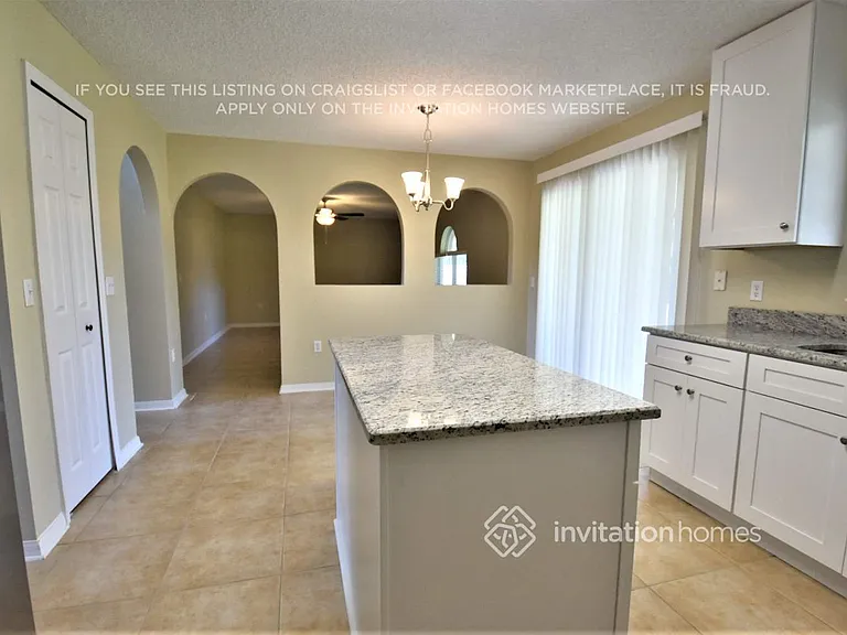 2210 Brookshire Cir — Photo 6