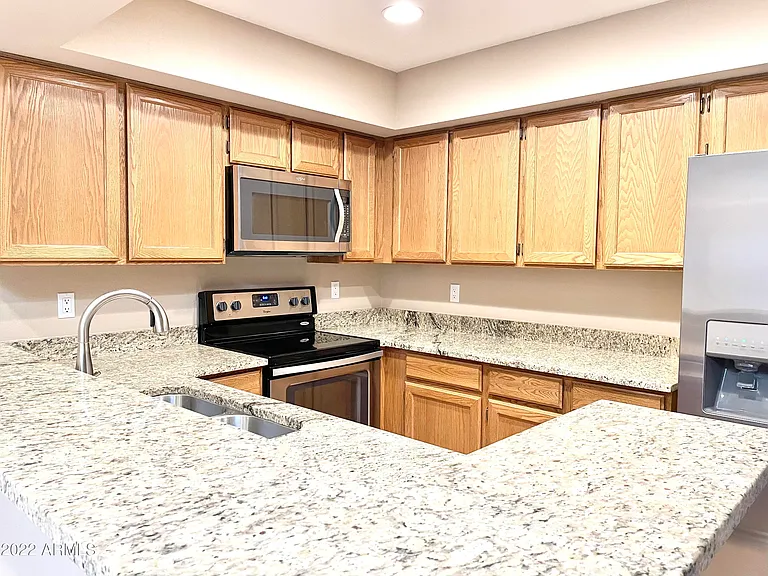 4522 E Renee Dr — Photo 8