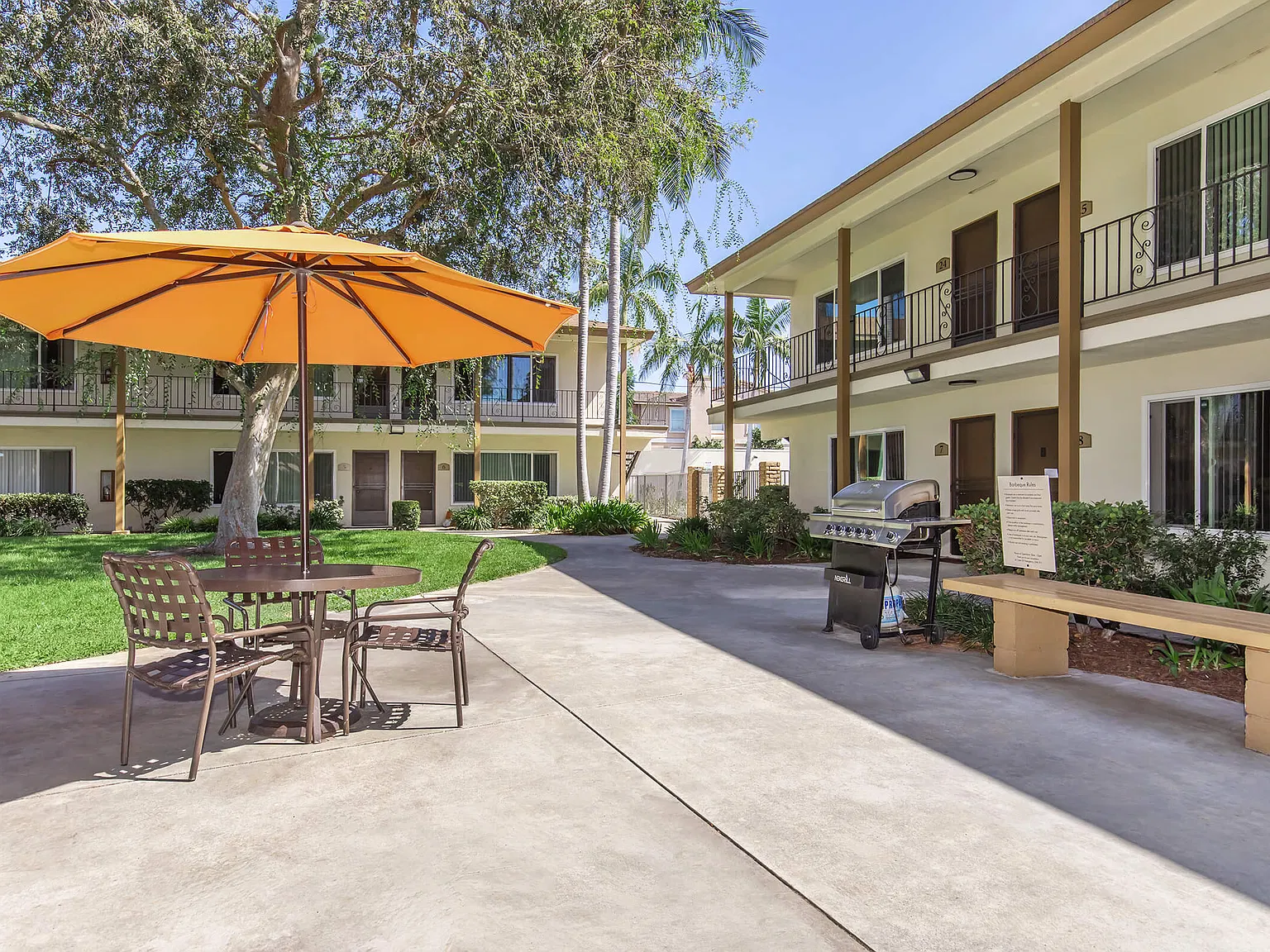 Mt. Vernon Apartments — Photo 3