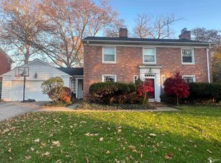 430 Hollywood Dr, Monroe, MI 48162