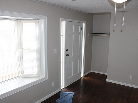 4th image of 8545 Barnett Ave