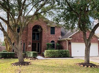 165 Greenridge Cir, League City, TX 77573