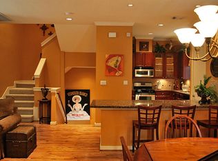 4504 Center St, Houston, TX 77007