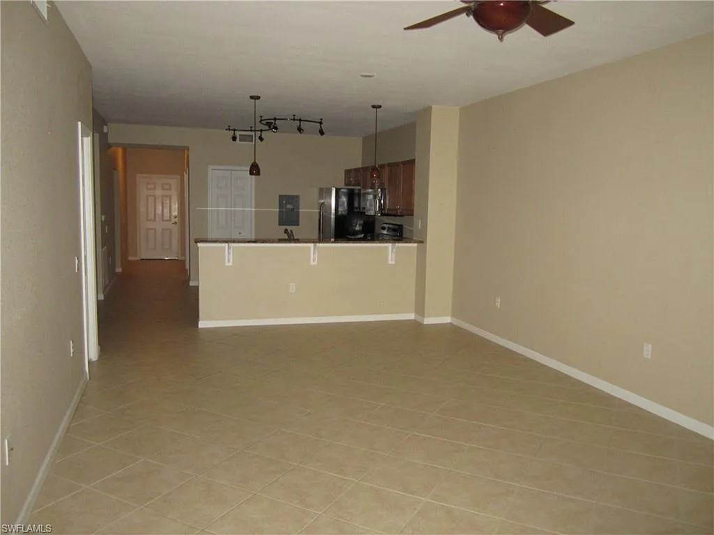 Building Photo - 10033 Heather Ln #5-502
