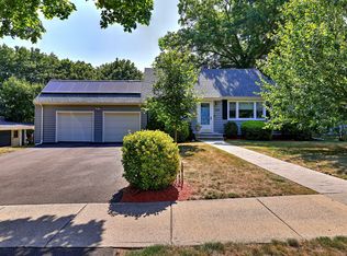 114 Leonard Rd, Hamden, CT 06514