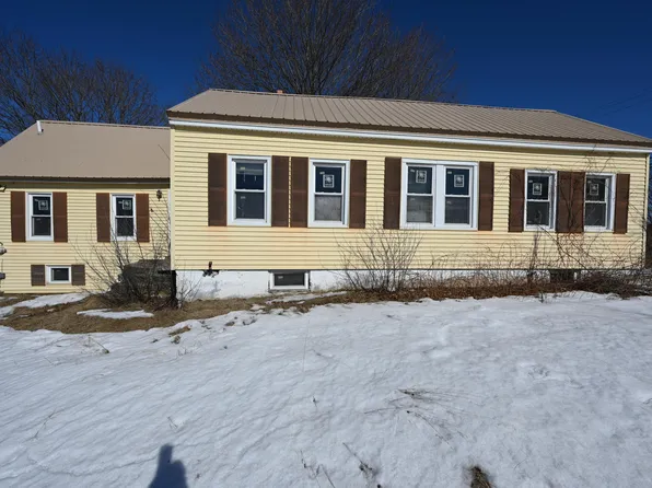 77 County Road, Gorham, ME 04038