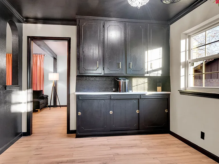 1107 Osage St — Photo 7