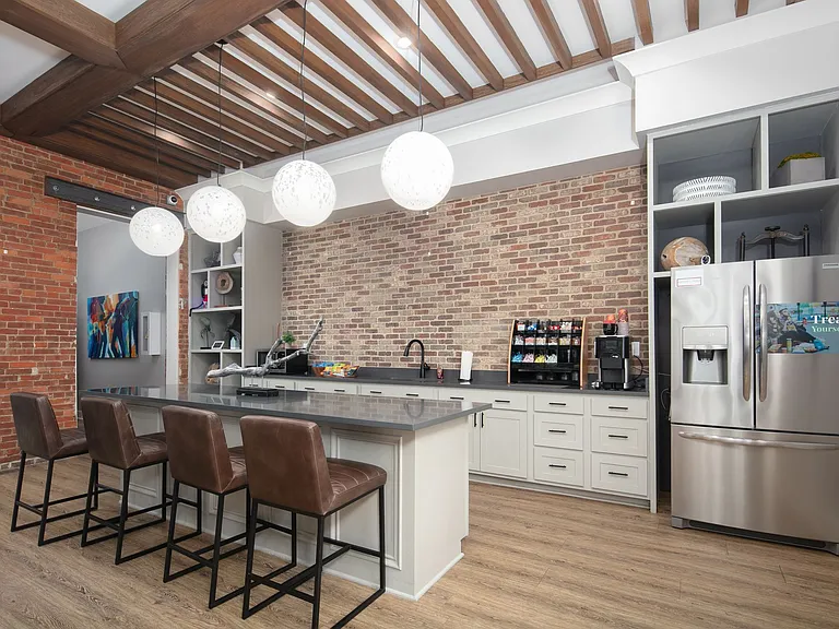Elevate at NuLu Apartment Homes — Photo 21