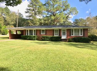 25 Parker Brunson Dr, Laurel, MS 39440