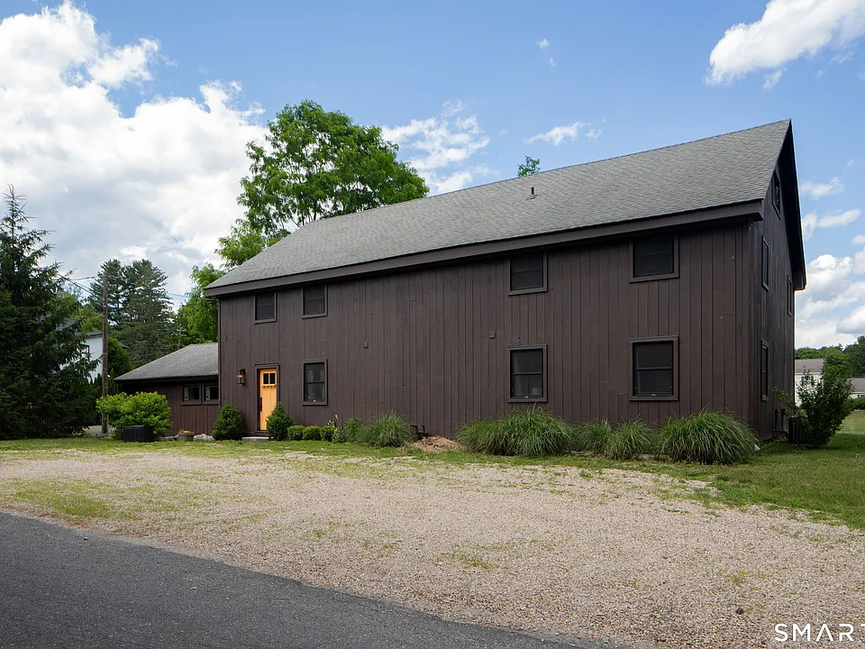 46 Library St
