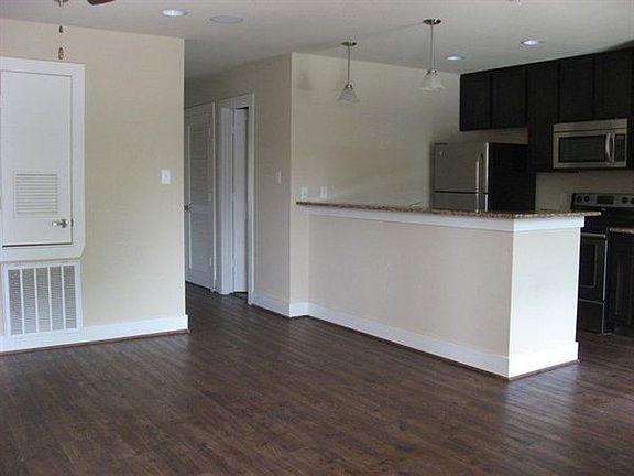 2nd image of 2704 Avenue H APT 214