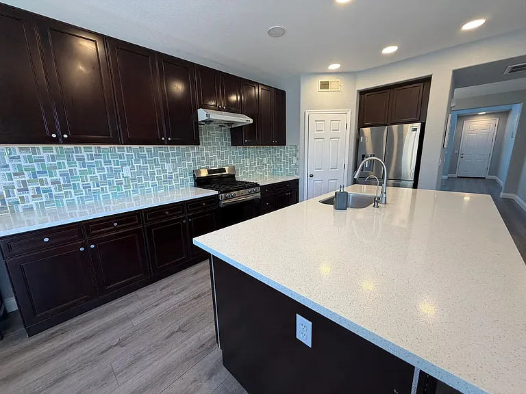 5418 Halas Ct — Photo 8