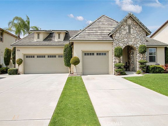 3rd image of 8267 Golden Poppy Rd