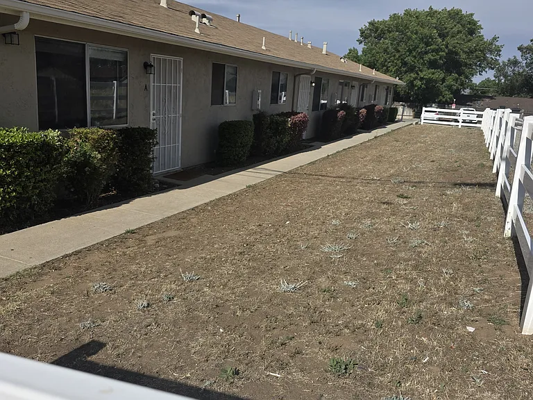 21140 Santa Maria Dr #B — Photo 1