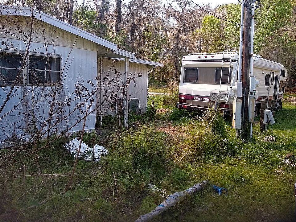 2nd image of 126 Lunker Lodge Rd