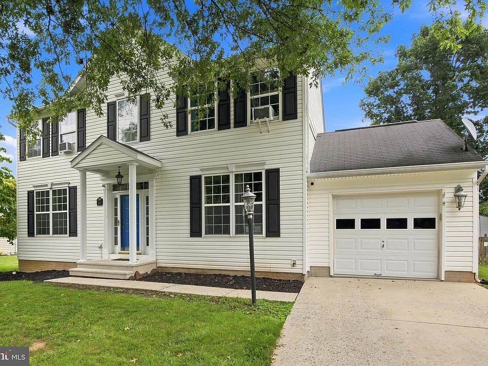 1st image of 3135 Raintree Rd