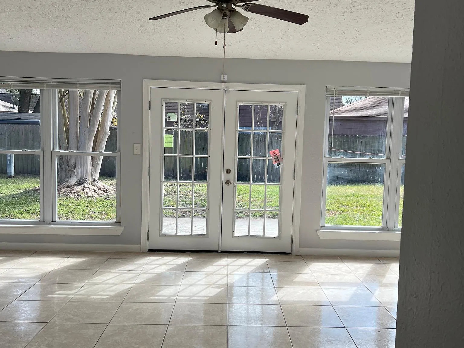 6915 Briarfield Dr — Photo 4