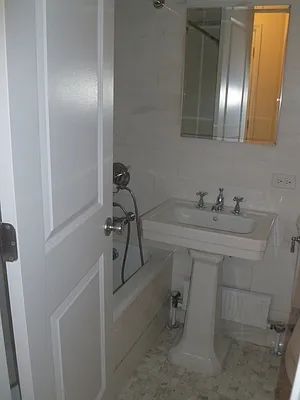 Rented by Royalty Living NYC | media 9