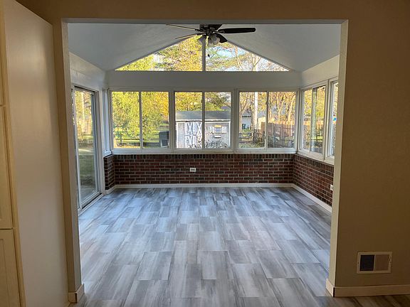 5th image of 6735 Pelton Dr