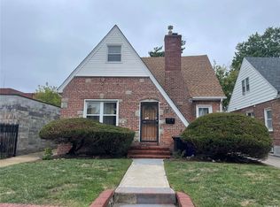 11644 220th St, Cambria Heights, NY 11411