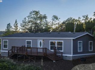 2965 NE Katrina Ct, Roseburg, OR 97470
