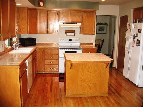 Hardwoods in Kitchen